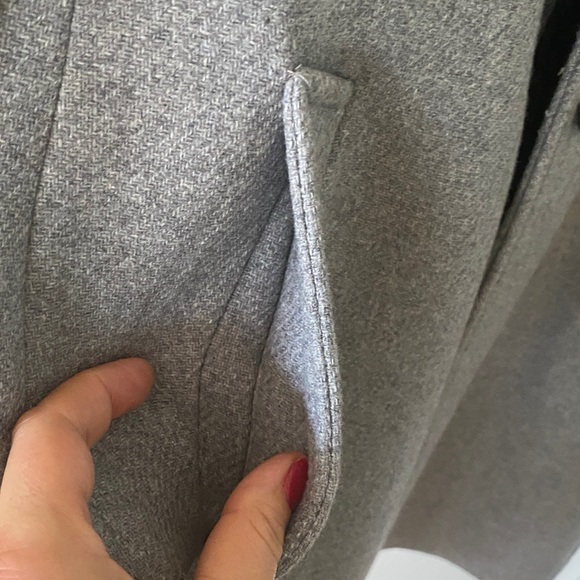 Zara Women’s Classic Gray Trench Coat - Picture 6 of 14